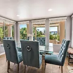 Luxury Meets Vegas Gorgeous Home By The Strip