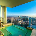 Dream Penthouse At Palms Place