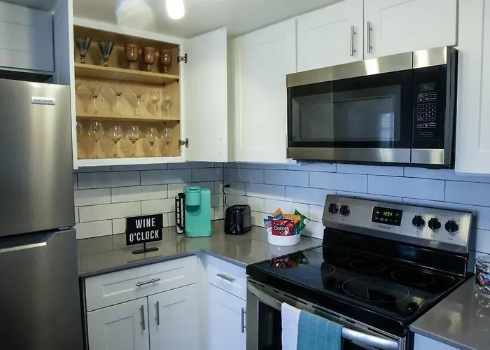 2 Bedroom Minutes From Las Vegas Strip And Airport