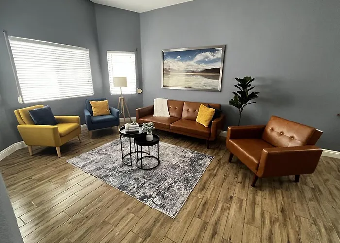 Vintage Residence Whit 3 Bedroom And Billard Table