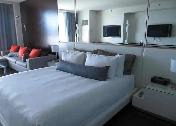 Palms Place Hotel And Spa