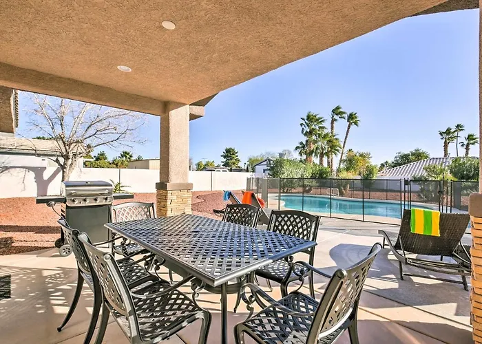 Updated Las Vegas House Patio And Solar Heated Pool