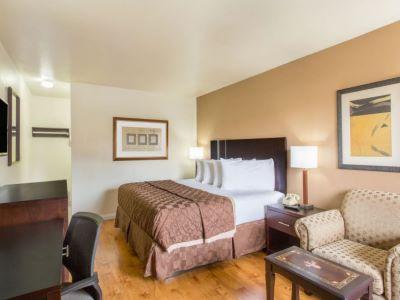 Days By Wyndham Vegas Airport Near The Strip