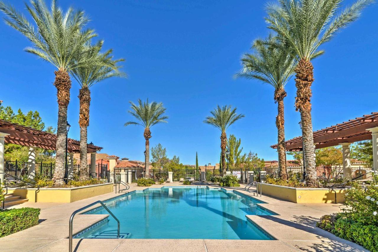 Apartment Vegas With Balcony, Amenities! Las Vegas