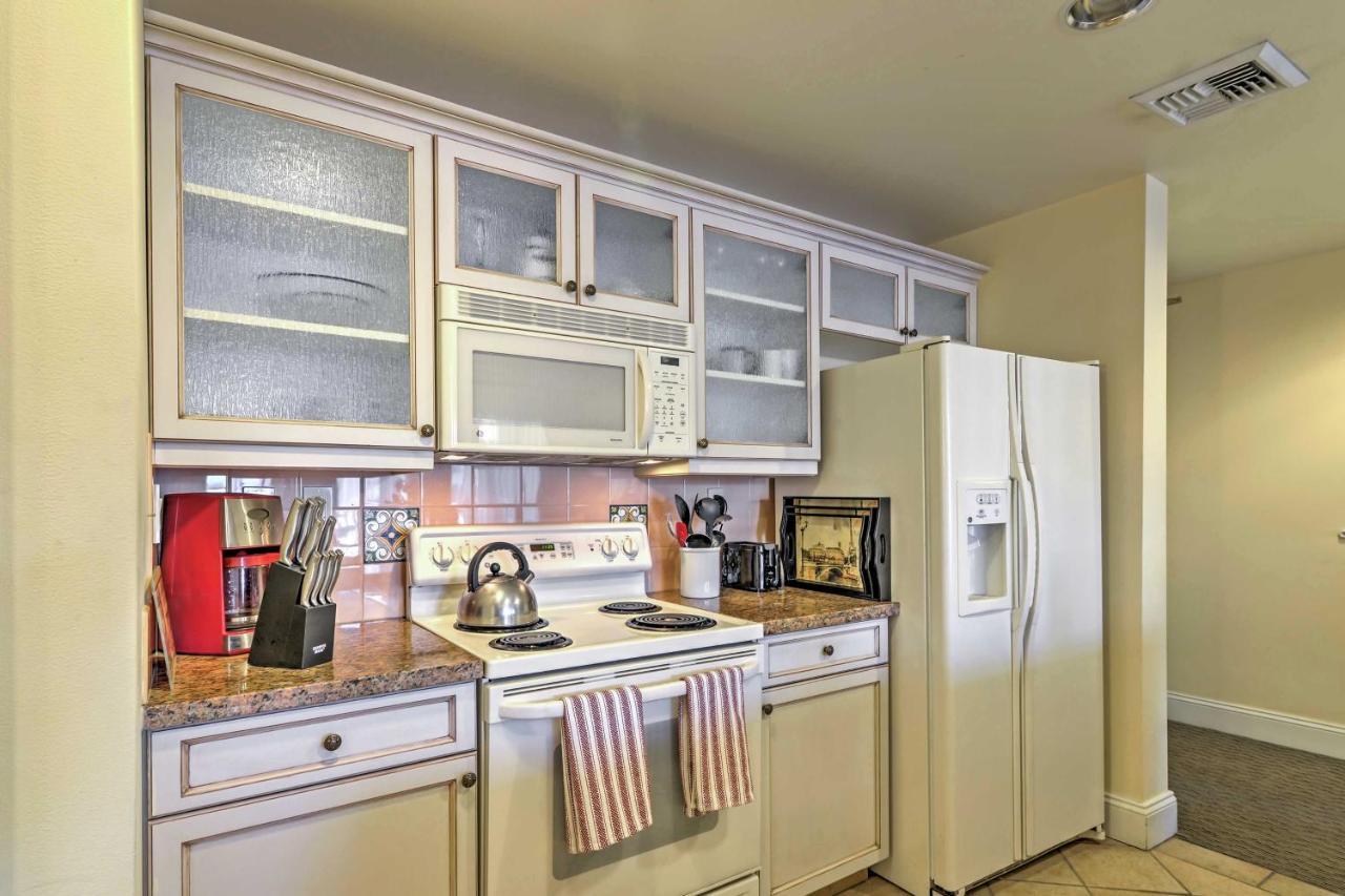 Vegas With Balcony, Amenities! * Las Vegas