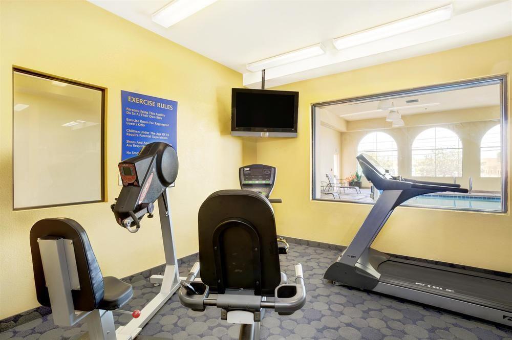 Hotel Baymont By Wyndham Vegas South Strip 2*