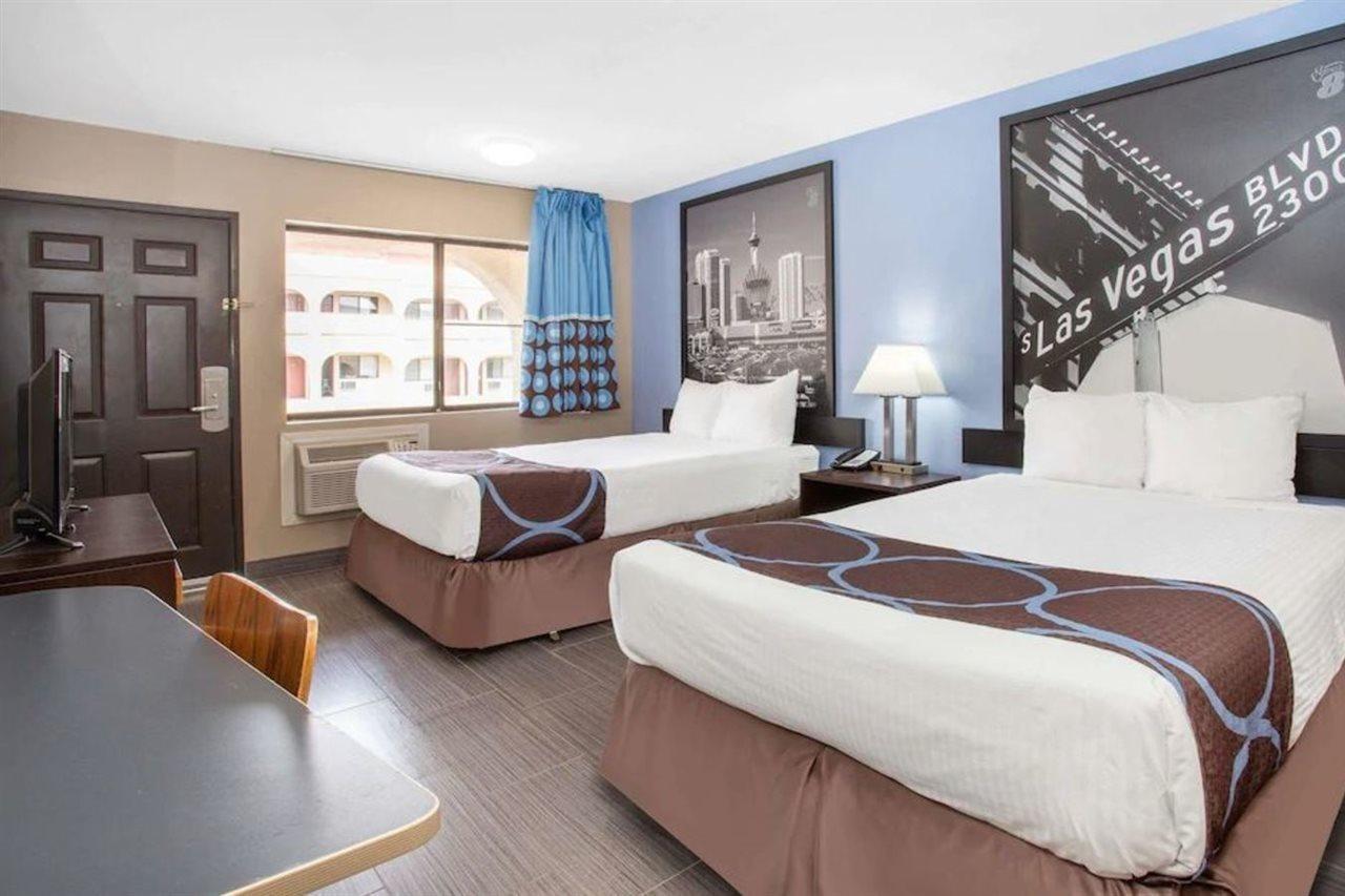 Super 8 By Wyndham Vegas Nellis Afb Area Motel 2*