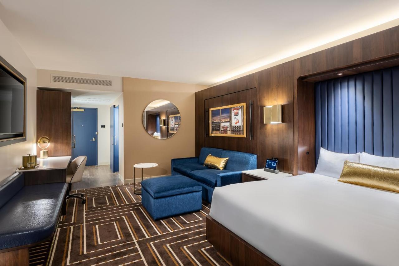 Circa & Casino - Adults Only Hotel Las Vegas