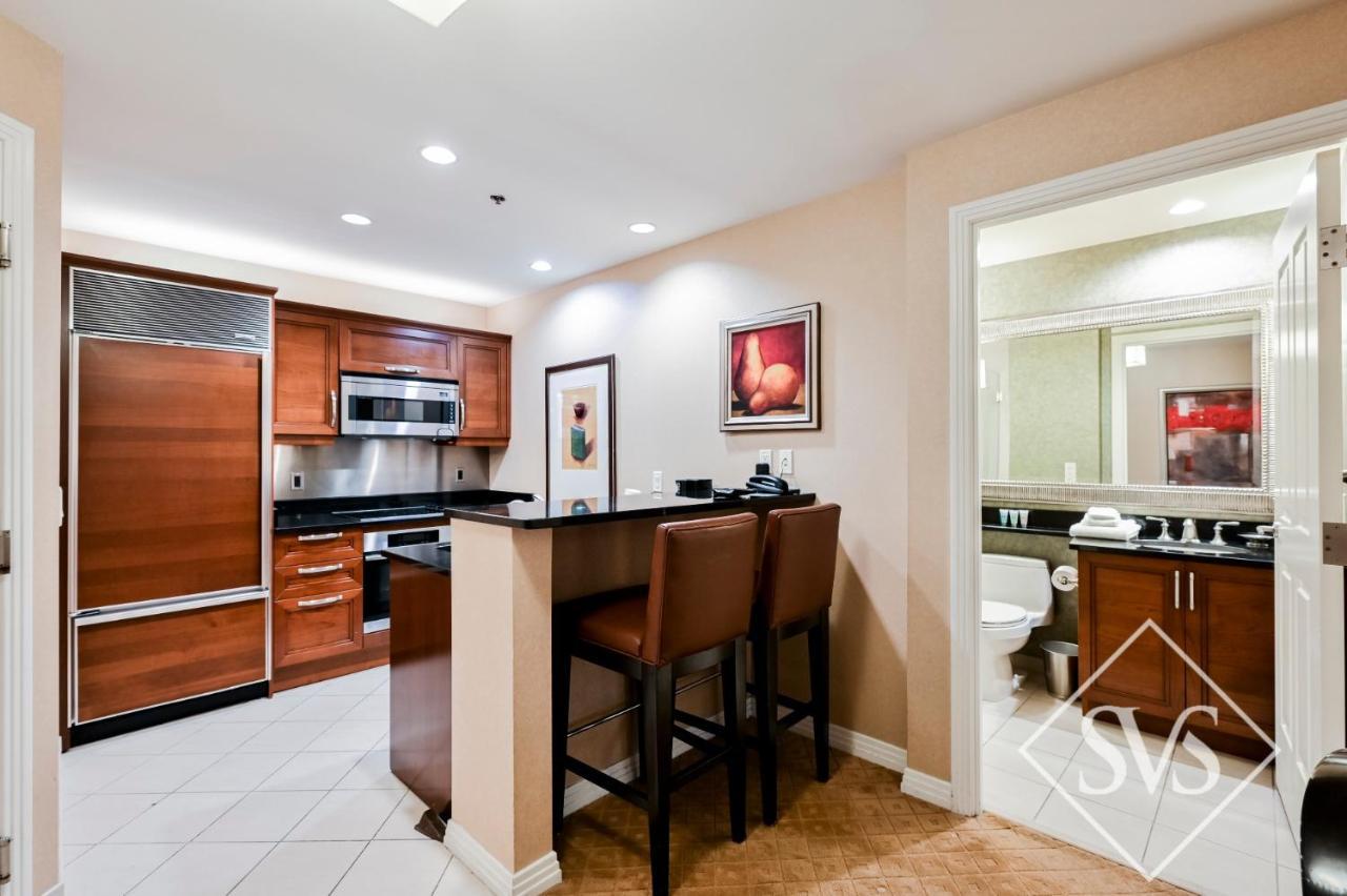 Aparthotel Stripviewsuites At Signature