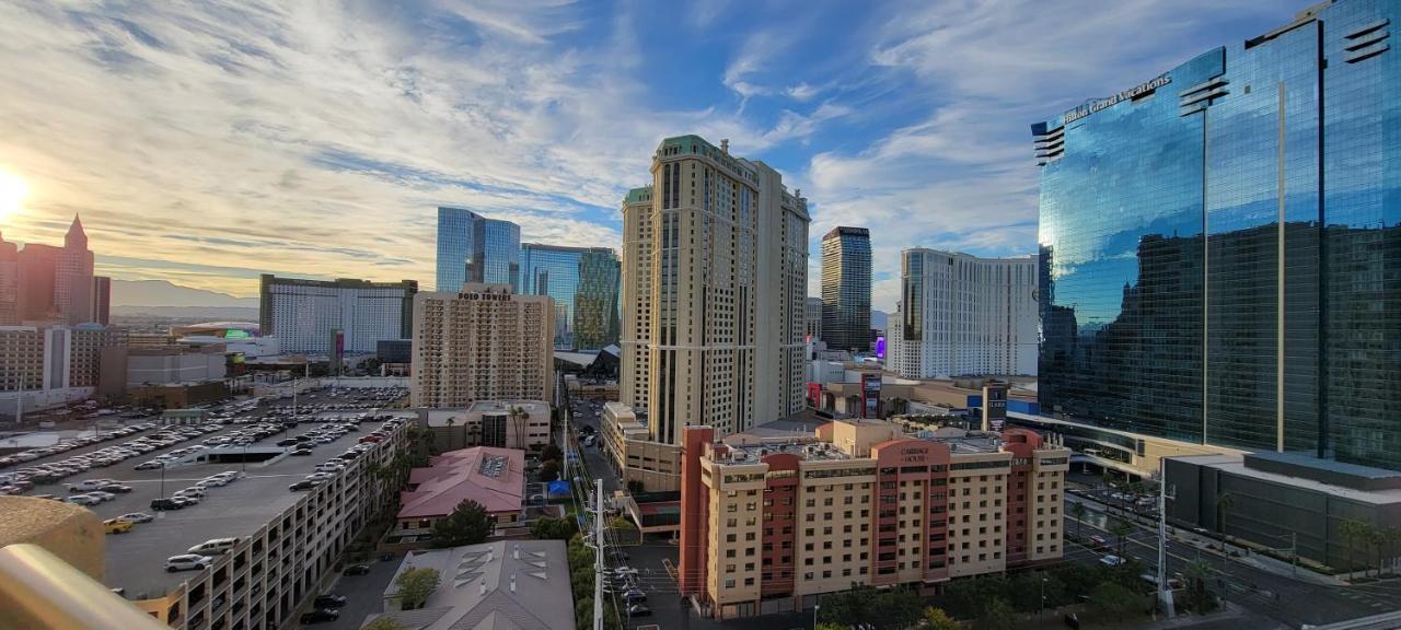 Awesome The Signature Mgm With Strip View. No Fee! *