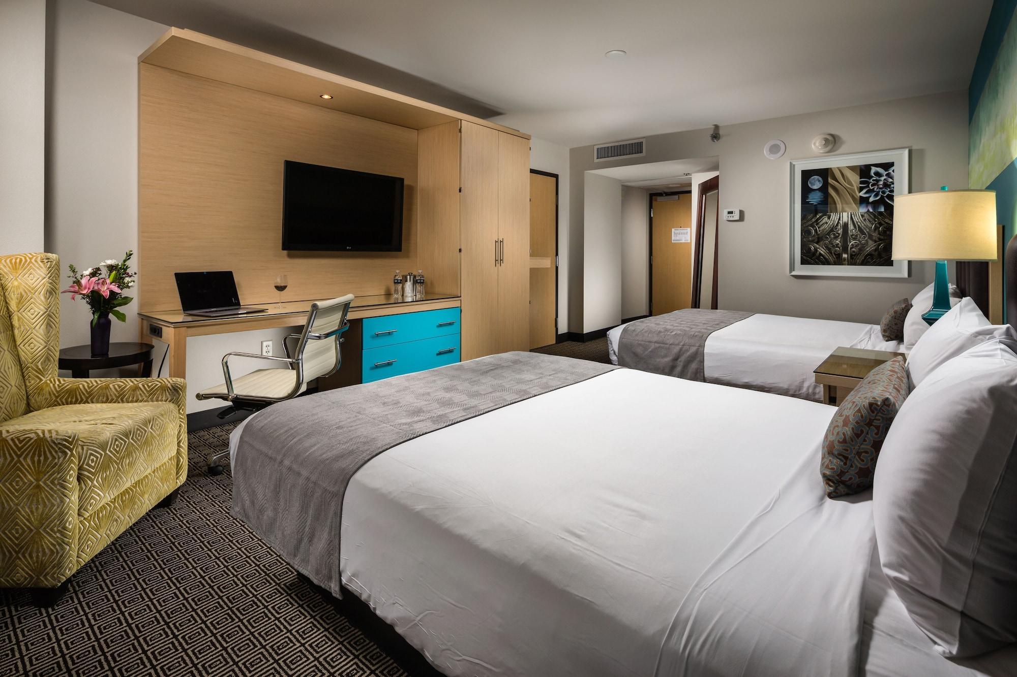 Downtown Grand & Casino 3*