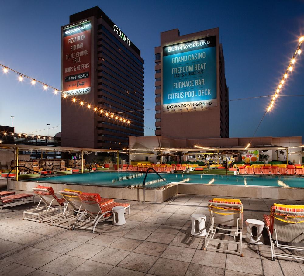 Downtown Grand & Casino 3*