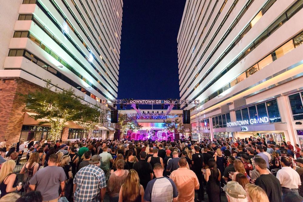 Hotel Downtown Grand & Casino