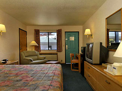 Days By Wyndham Vegas Airport Near The Strip