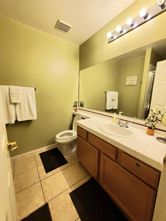 Sleeps 16, Jacuzzi, Entire Las Vegas