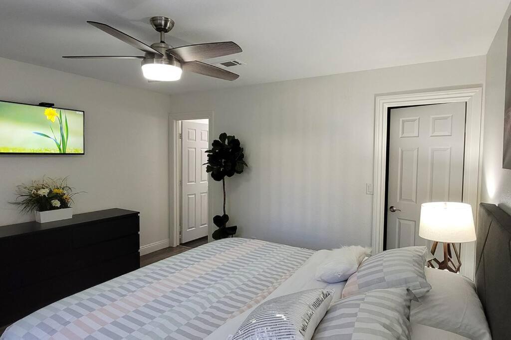 L - Fully Remodeled&professionally Decorated