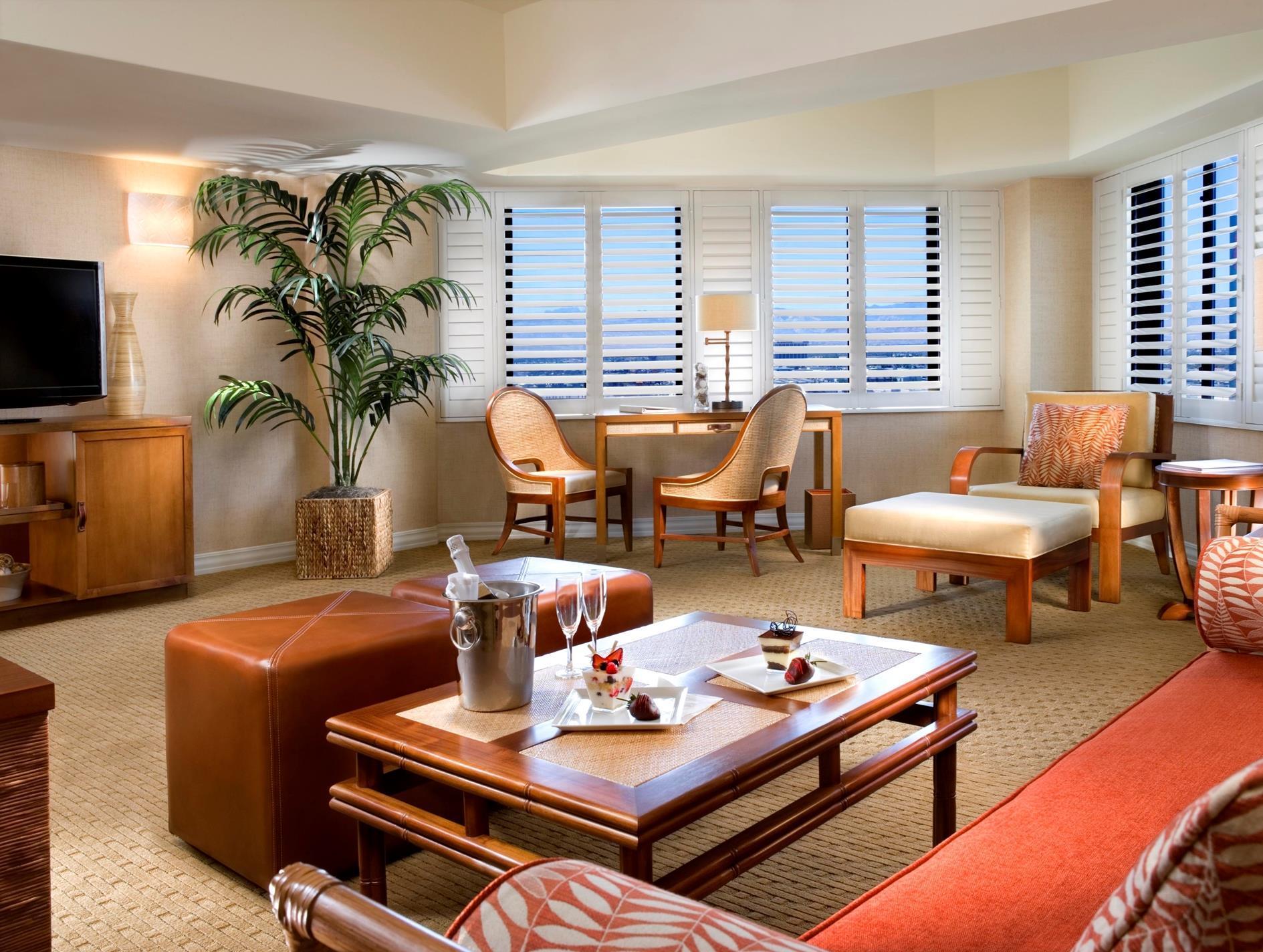 Resort Tropicana A Doubletree By Hilton & Casino - Free Parking 4*