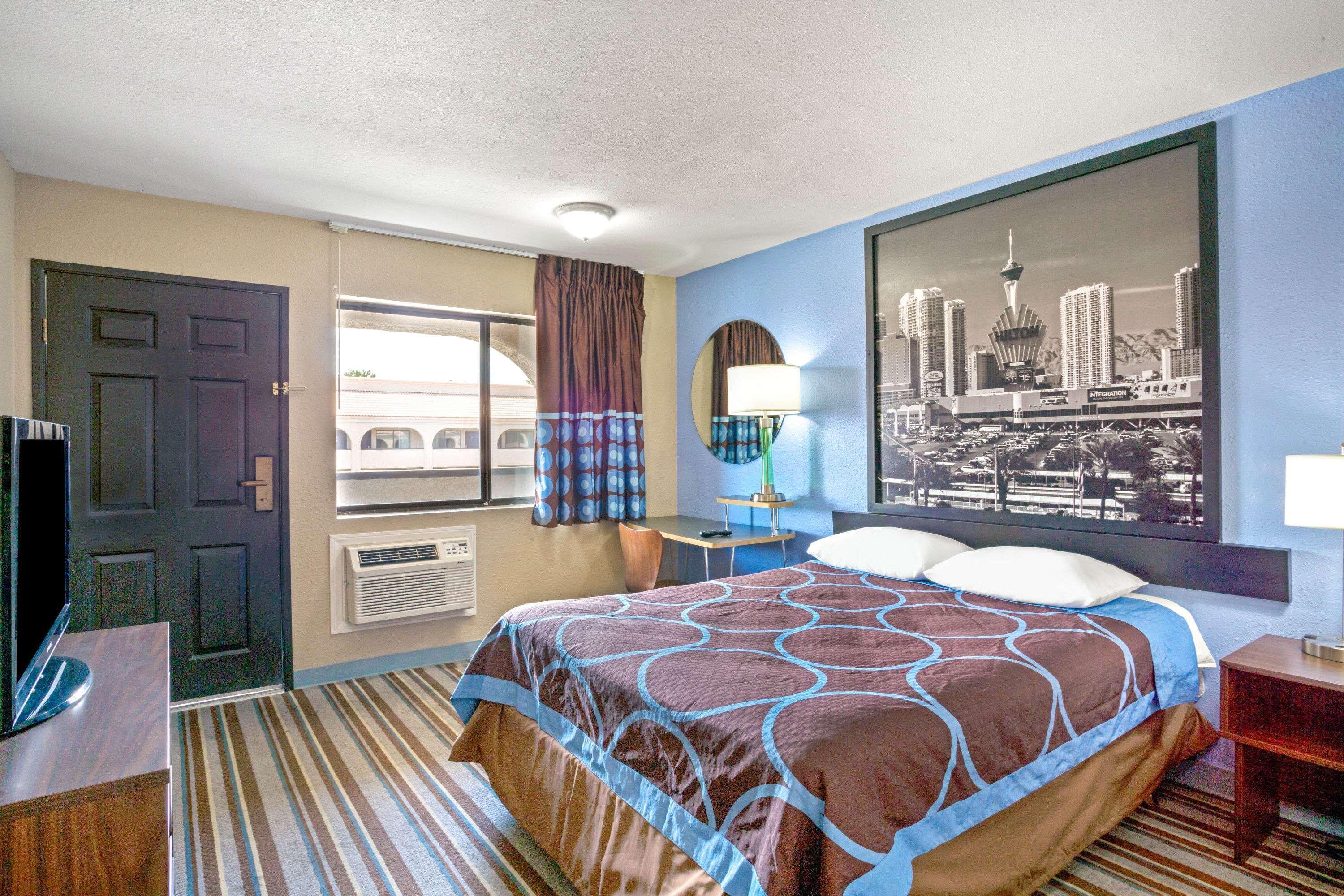 Super 8 By Wyndham Vegas Nellis Afb Area Motel 2*