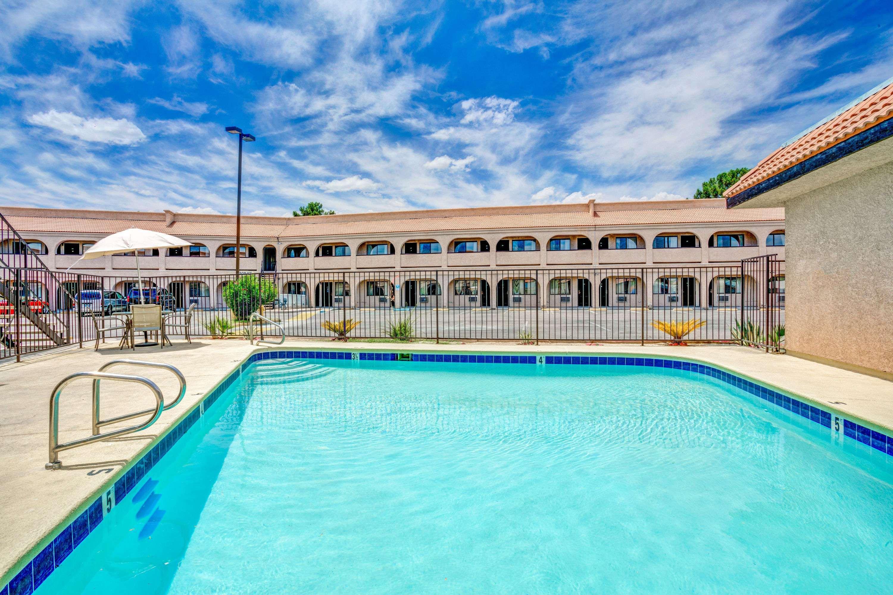 Motel Super 8 By Wyndham Vegas Nellis Afb Area Las Vegas