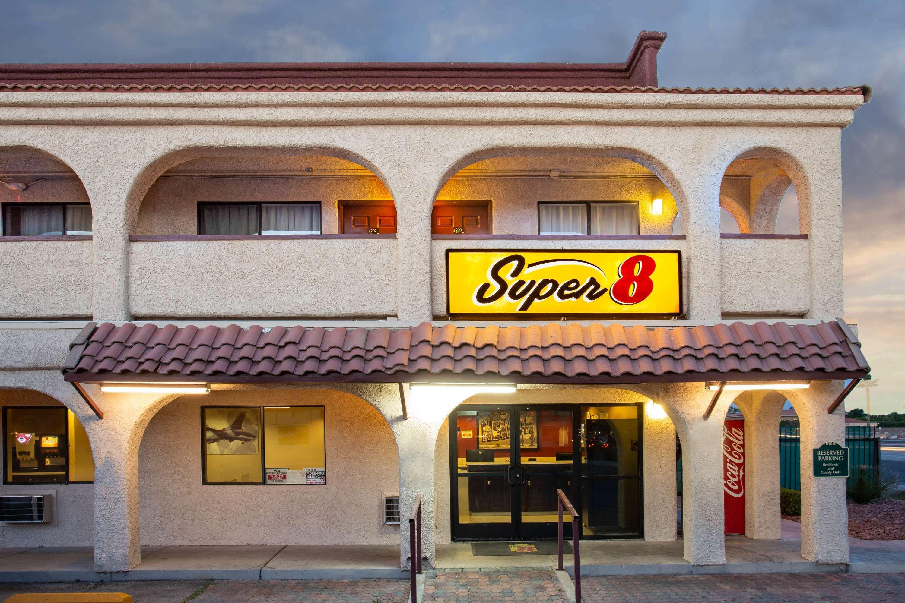 Motel Super 8 By Wyndham Vegas Nellis Afb Area Las Vegas