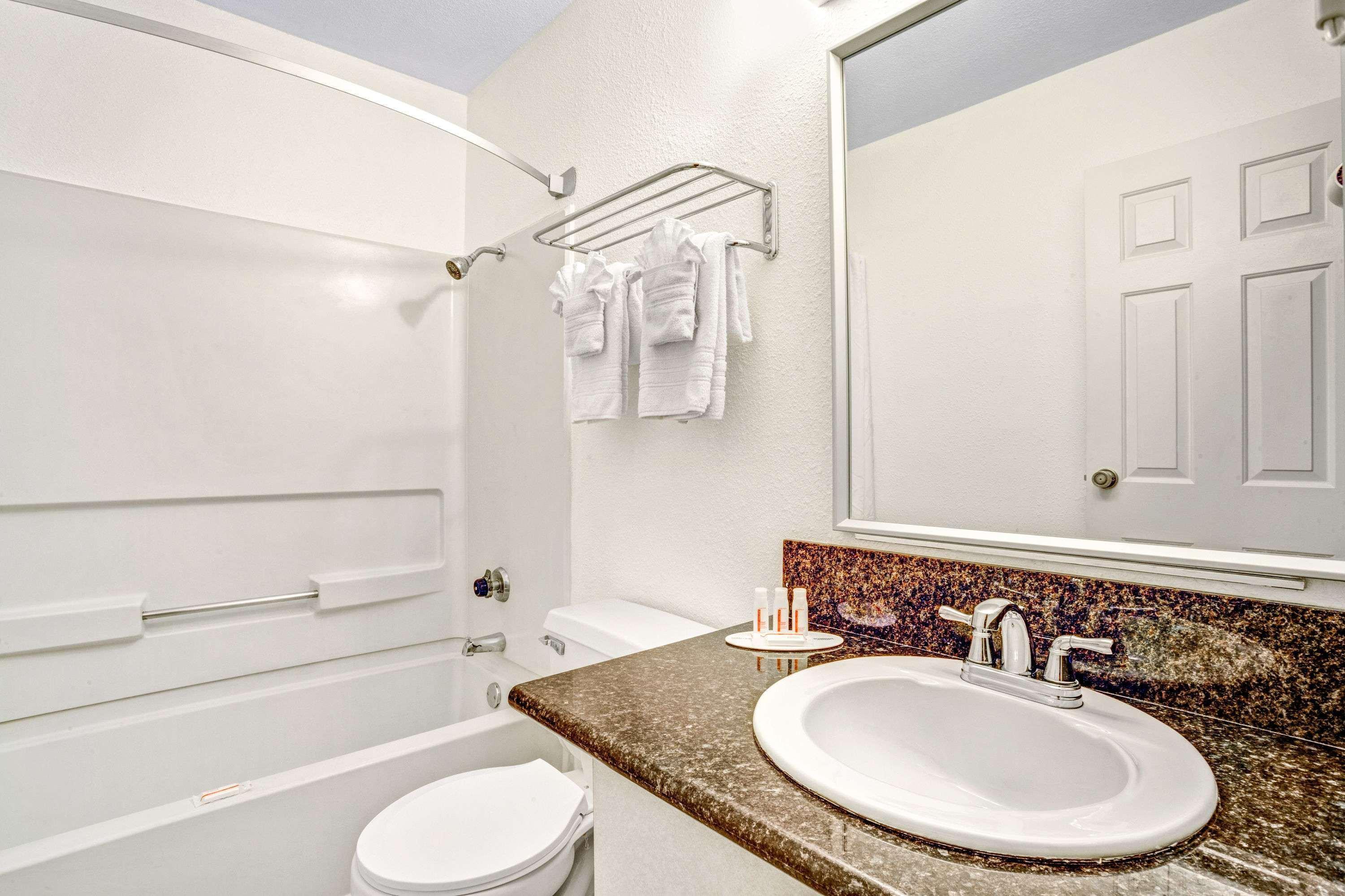 Super 8 By Wyndham Vegas Nellis Afb Area Motel 2*