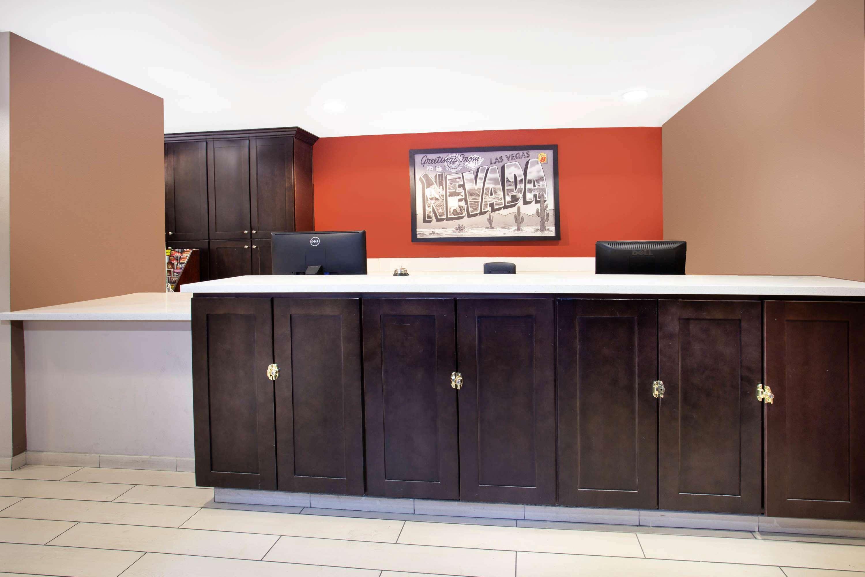 Super 8 By Wyndham Vegas Nellis Afb Area Las Vegas