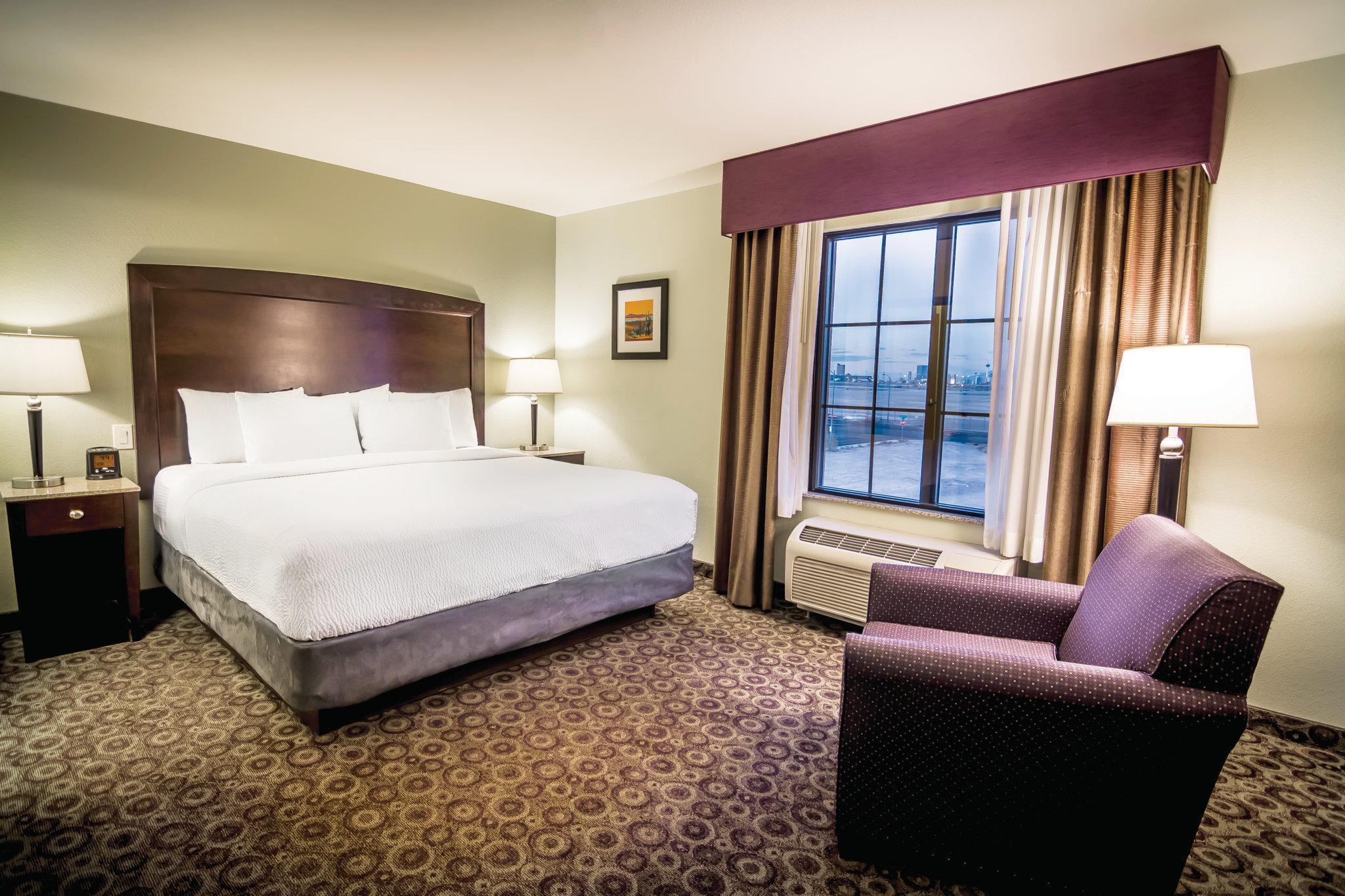 Hotel La Quinta By Wyndham Airport South 3*