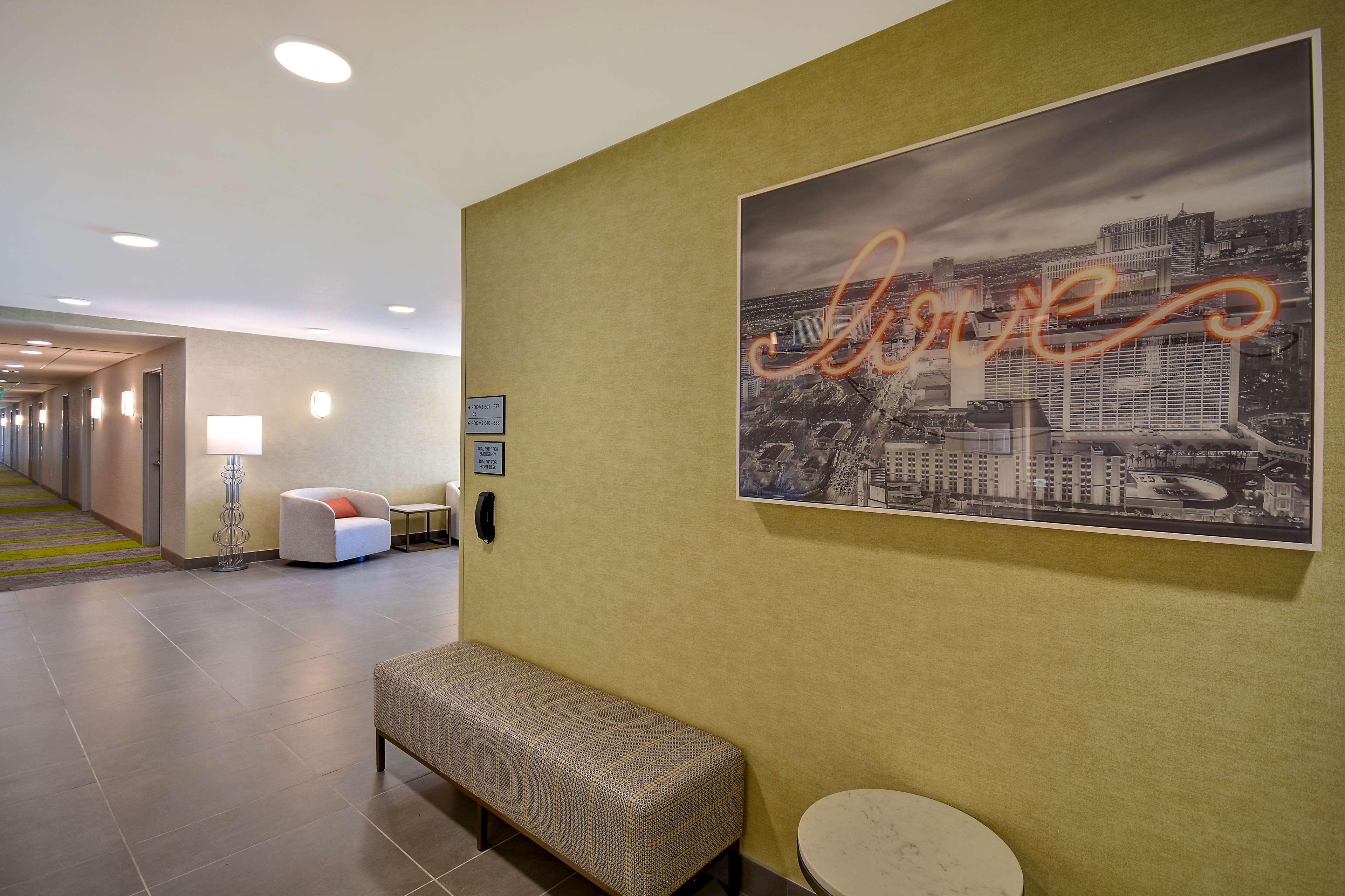Hampton Inn&suites Vegas Convention Center Hotel