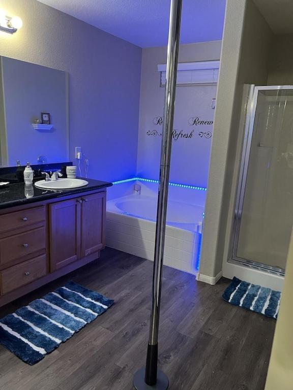 Privatunterkunft Spacious, Chic 3bd, Sleeps 8 Convenient To Everything *