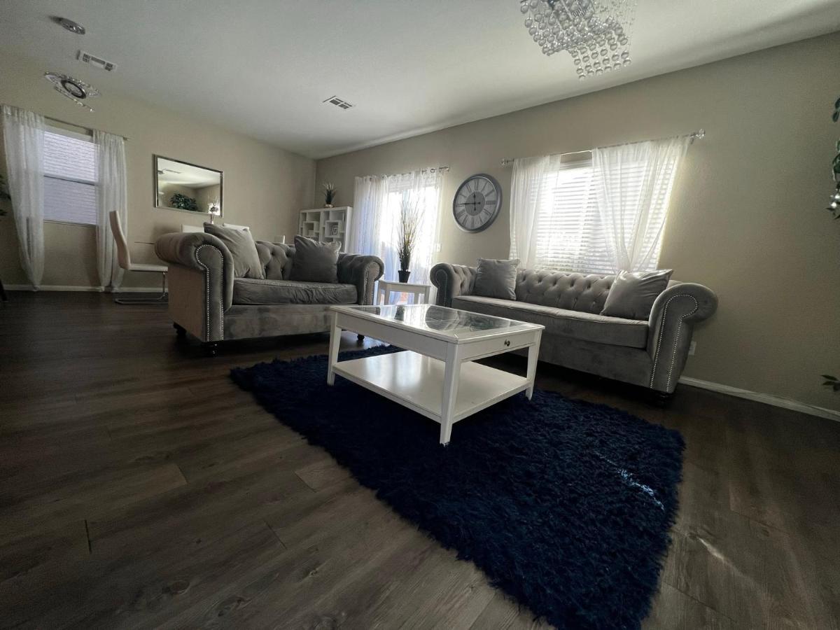 Privatunterkunft Spacious, Chic 3bd, Sleeps 8 Convenient To Everything