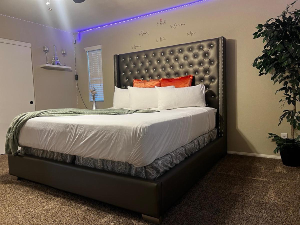 Spacious, Chic 3bd, Sleeps 8 Convenient To Everything Privatunterkunft