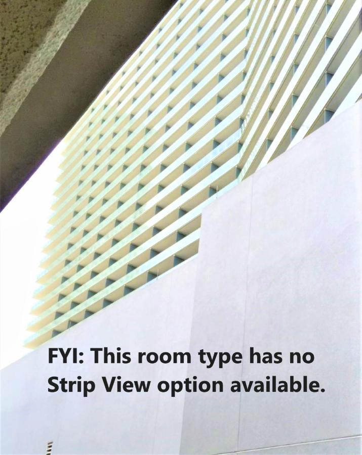 Jockey Center Strip Apartahotel 3*