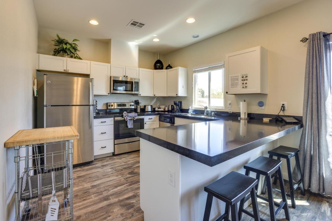 Updated Vegas House Patio And Solar Heated Pool * Las Vegas