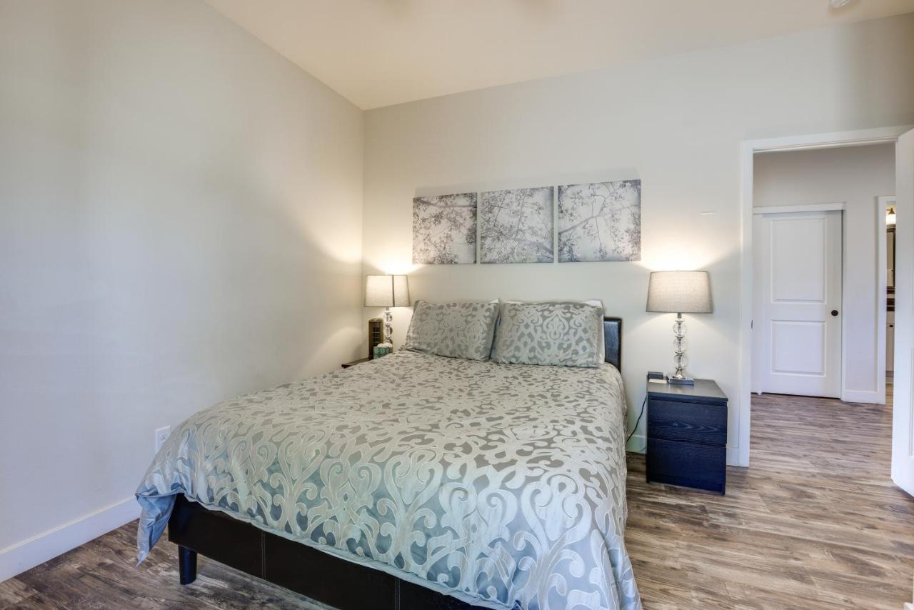 Updated Vegas House Patio And Solar Heated Pool * Las Vegas
