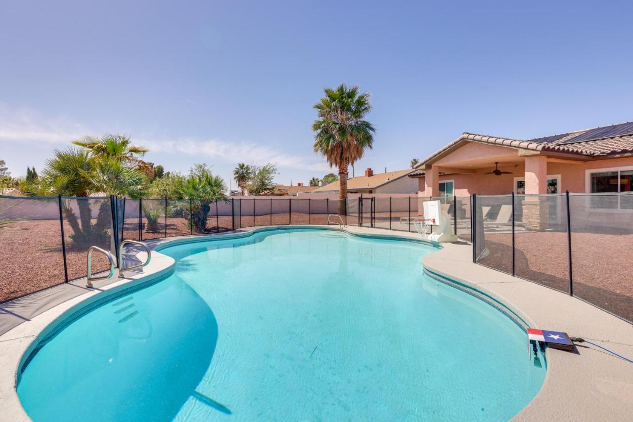 Casa de férias Updated Vegas House Patio And Solar Heated Pool