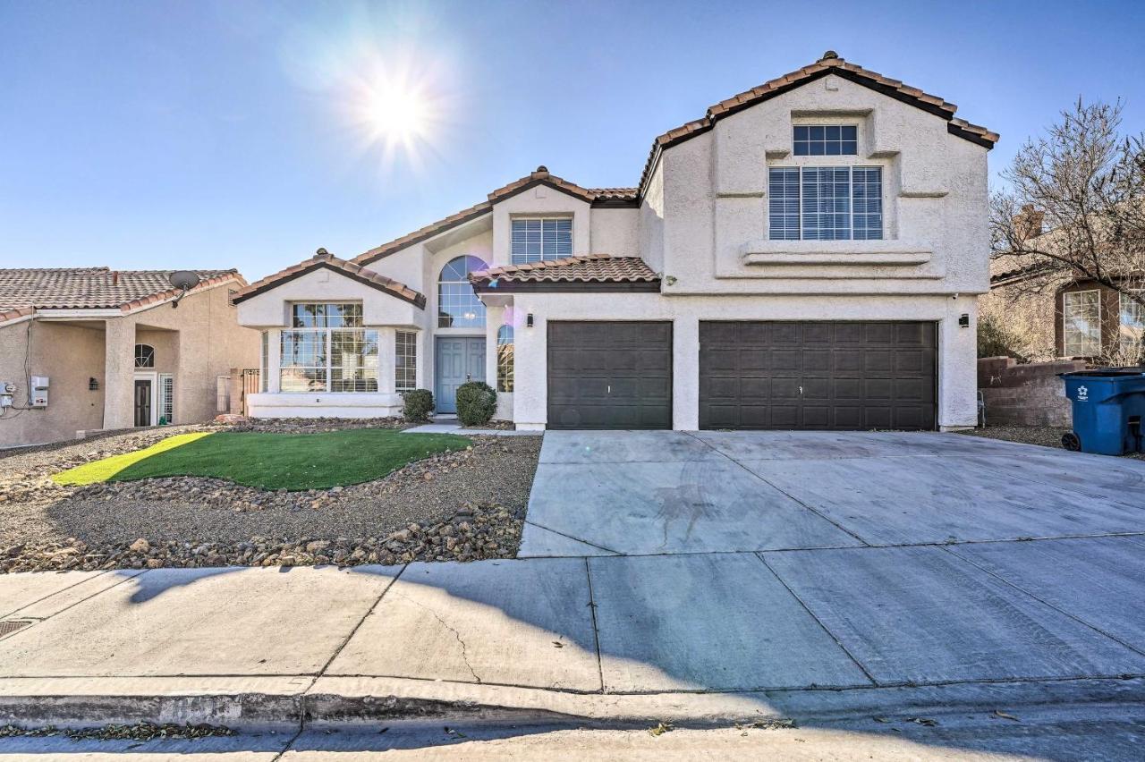 Vegas Getaway About 8 Mi To Vegas Strip! Holiday home Las Vegas