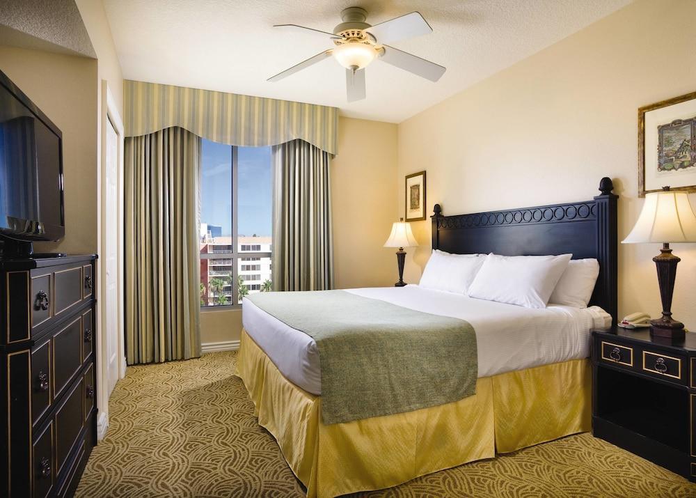 Wyndham Grand Desert