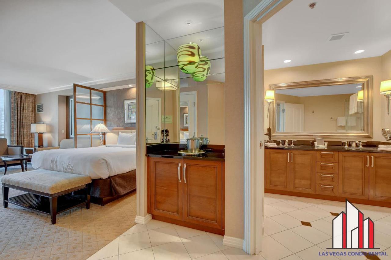 Mgm Signature-22-703 Strip View Jacuzzi Studio *