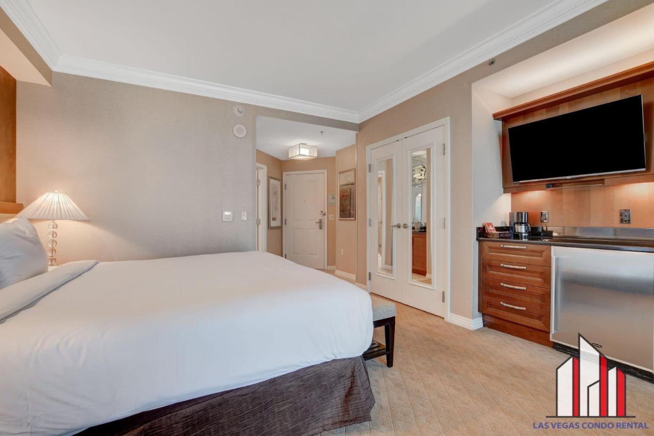 Mgm Signature-22-703 Strip View Jacuzzi Studio * Las Vegas