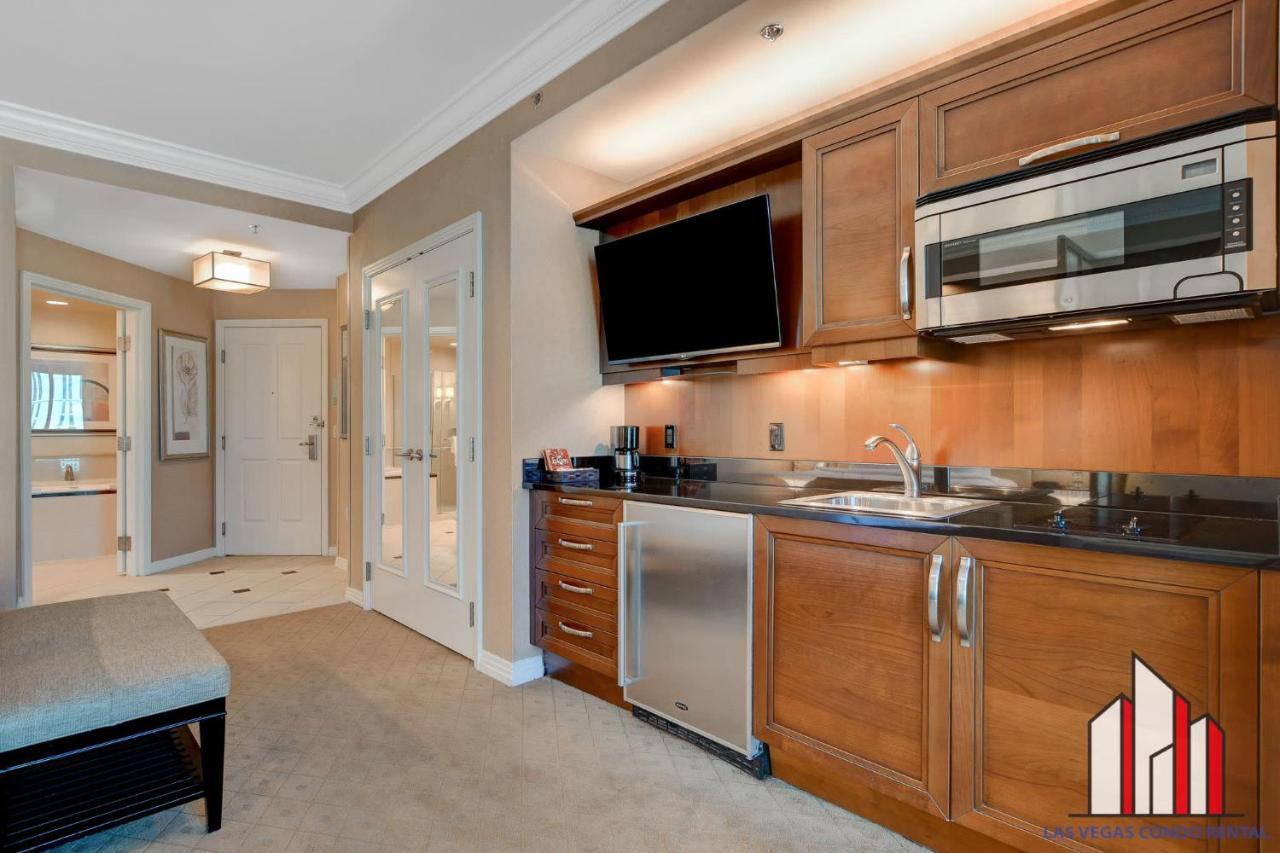 Mgm Signature-22-703 Strip View Jacuzzi Studio