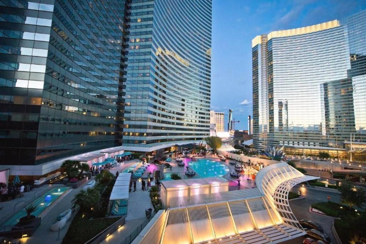 Center - Panoramic Corner At Vdara