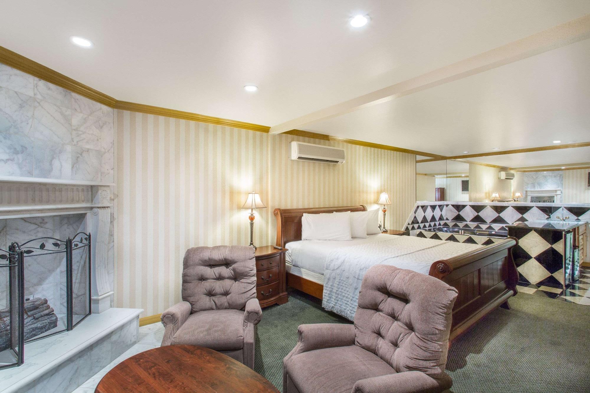 Days By Wyndham Vegas Airport Near The Strip 2*