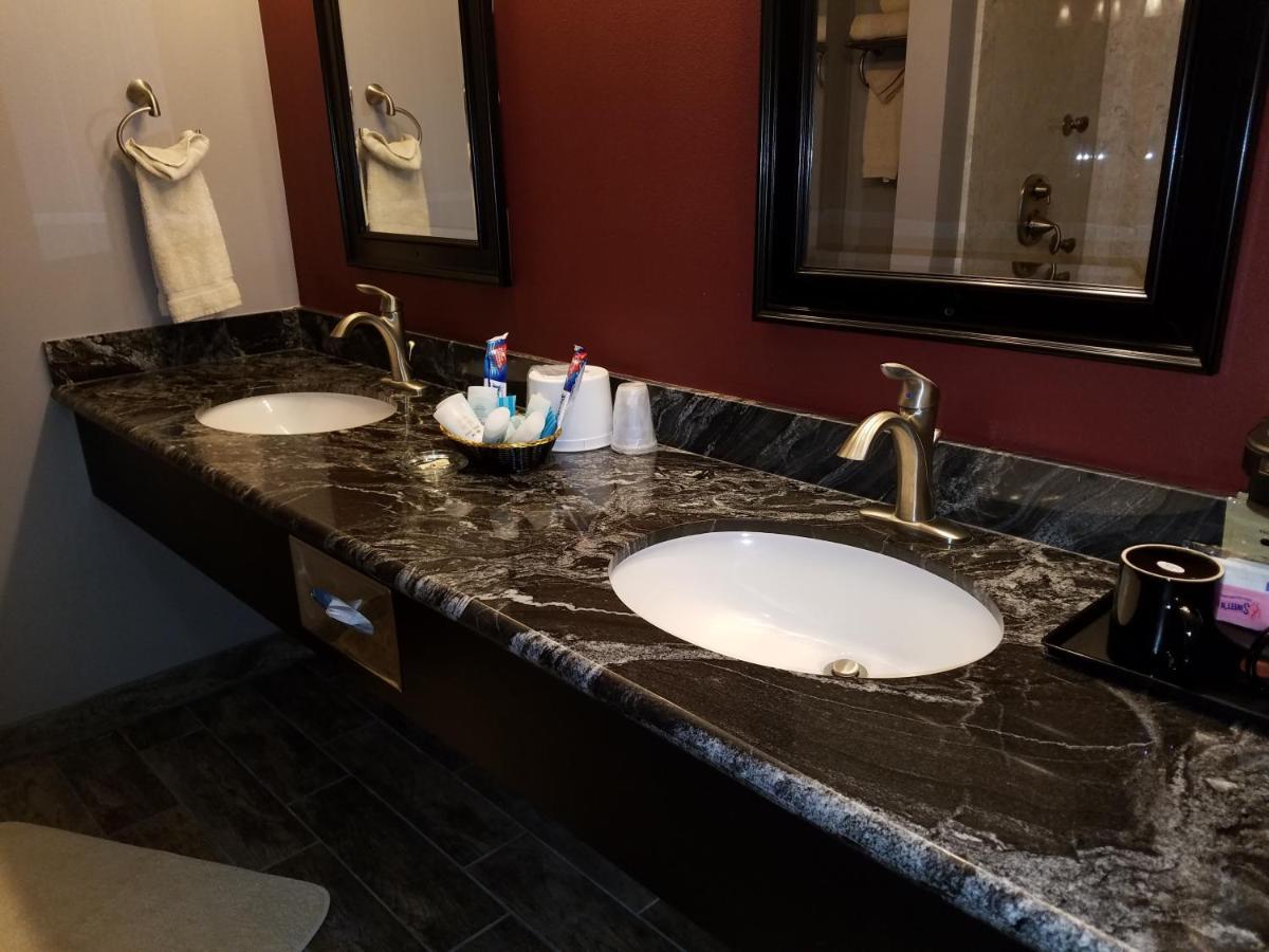 Downtown Beautiful Unit At 4 Queens Casino Fremont * Las Vegas