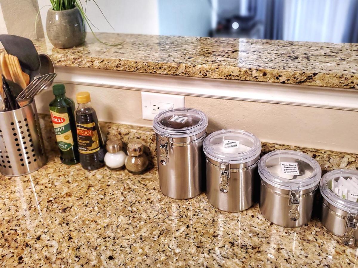 Upgraded & Stylish, Pool, Hot Tub, Walk To Strip! Apartment *