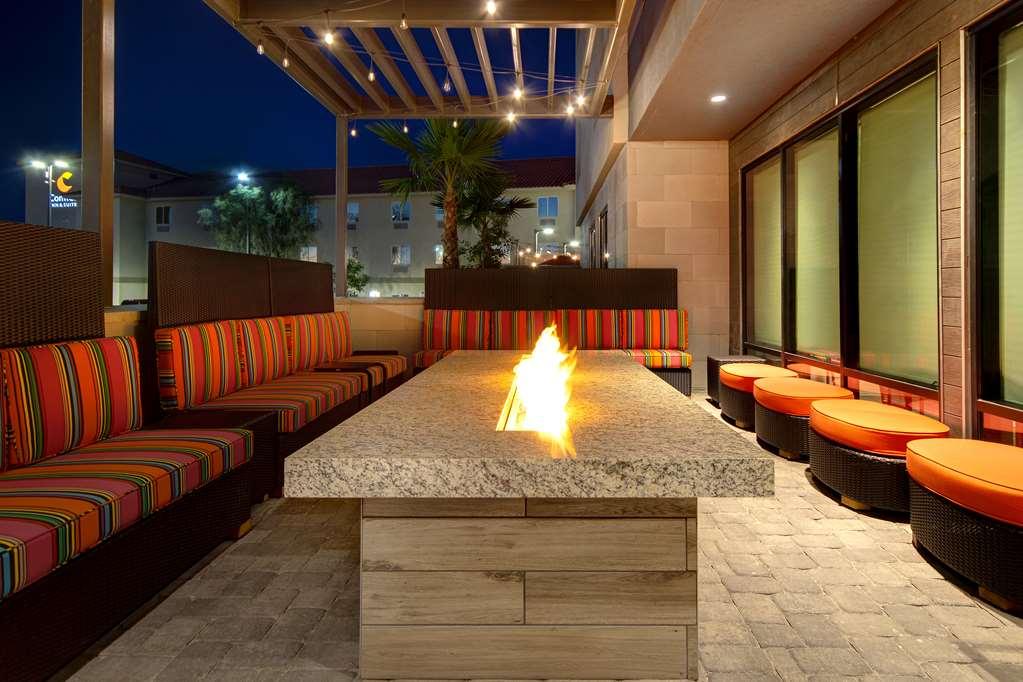 Home2 By Hilton Vegas North 3*