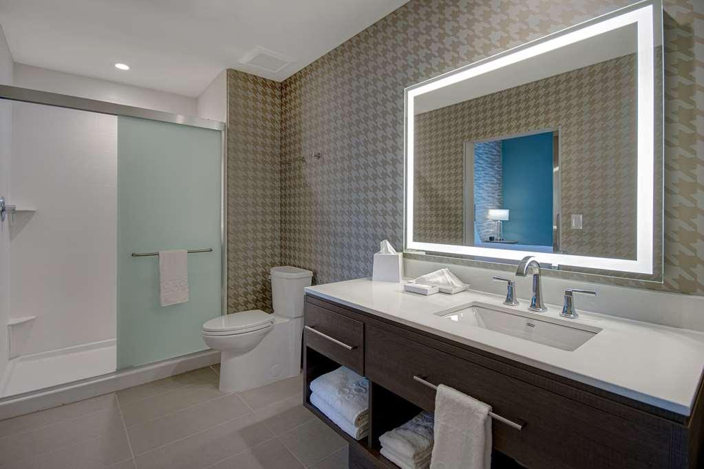 Home2 By Hilton Vegas North 3*