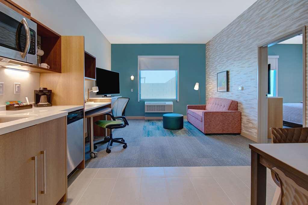 Home2 By Hilton Vegas North Hotel