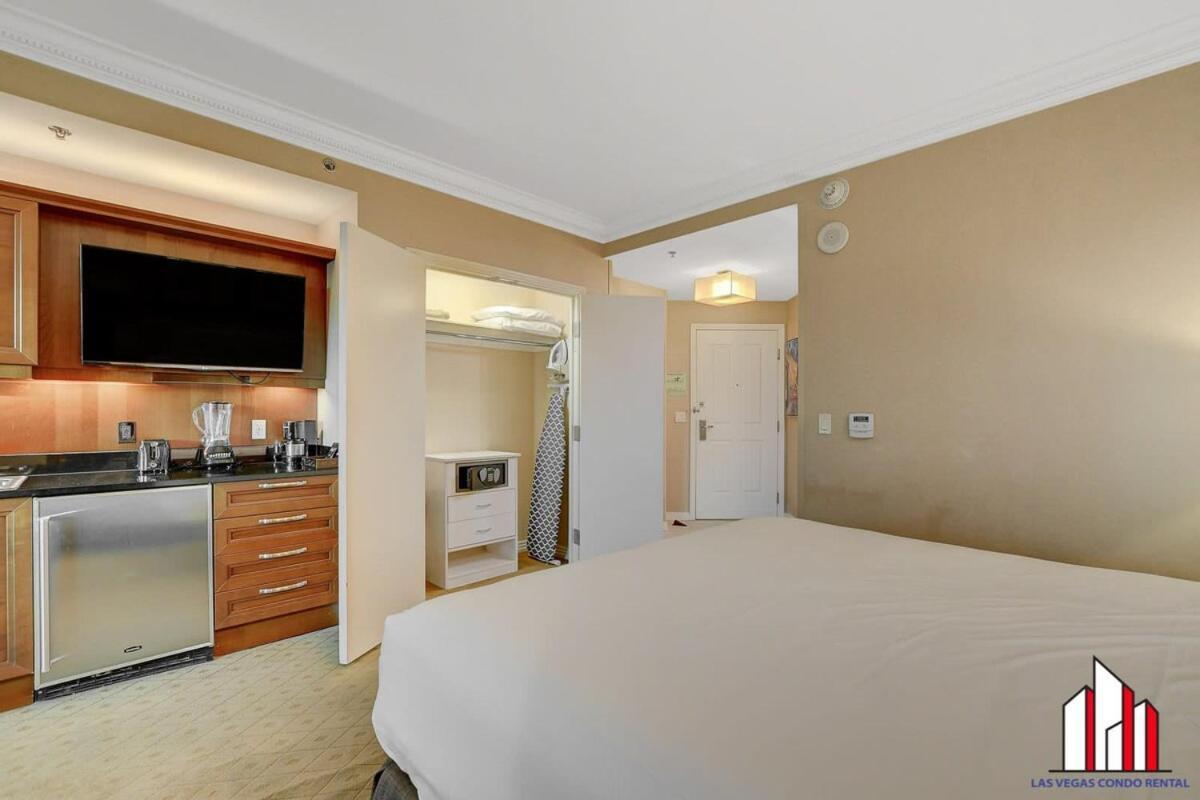 Mgm Signature-25-805 Balcony Strip Sphere F1 Views Vakantiehuis
