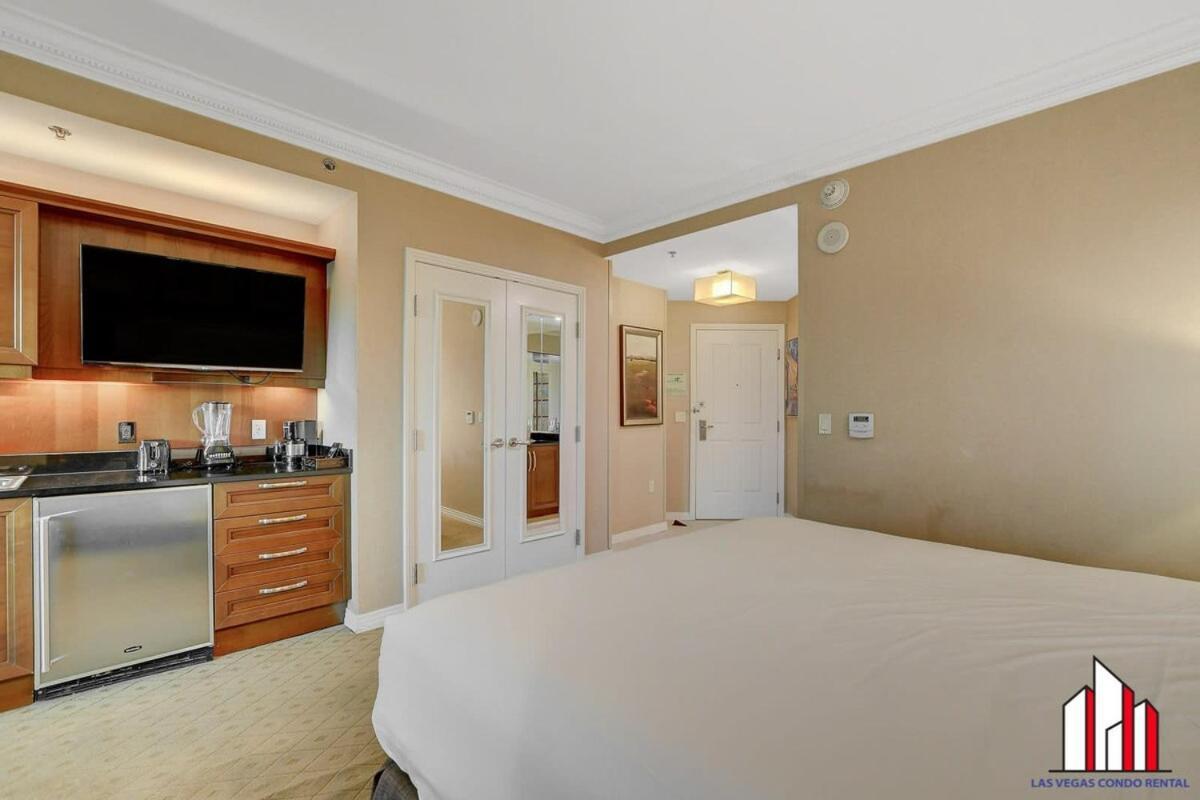 Vakantiehuis Mgm Signature-25-805 Balcony Strip Sphere F1 Views *