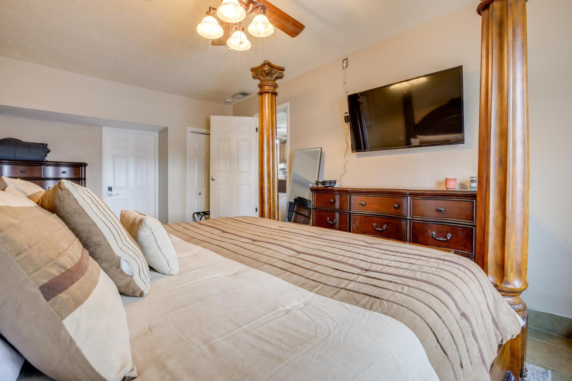 Pet-friendly Vegas Shared Pool And Hot Tub * Las Vegas